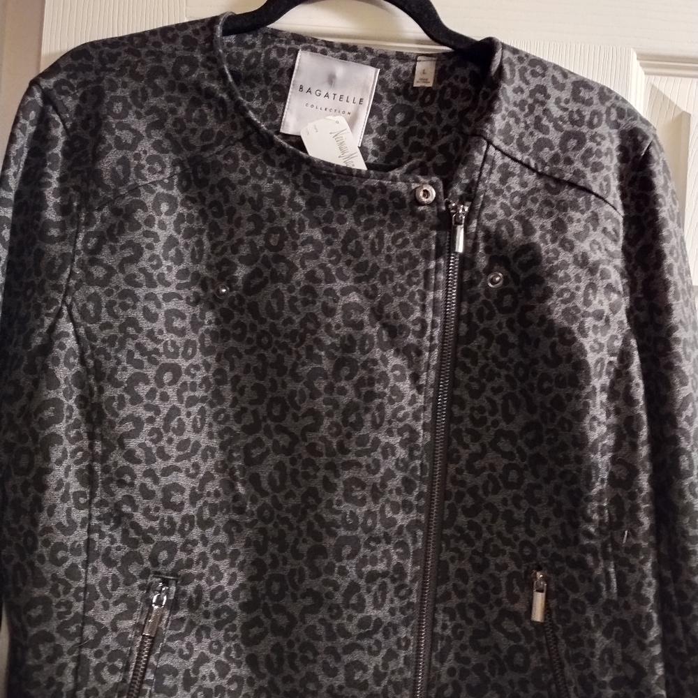 NWT Beautiful Bagatelle Women's Leopard Print Moto Jacket - Black and Gray - Picture 12 of 12